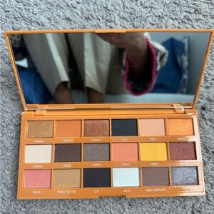 Makeup Revolution Peanut Butter Cup Eyeshadow Palette